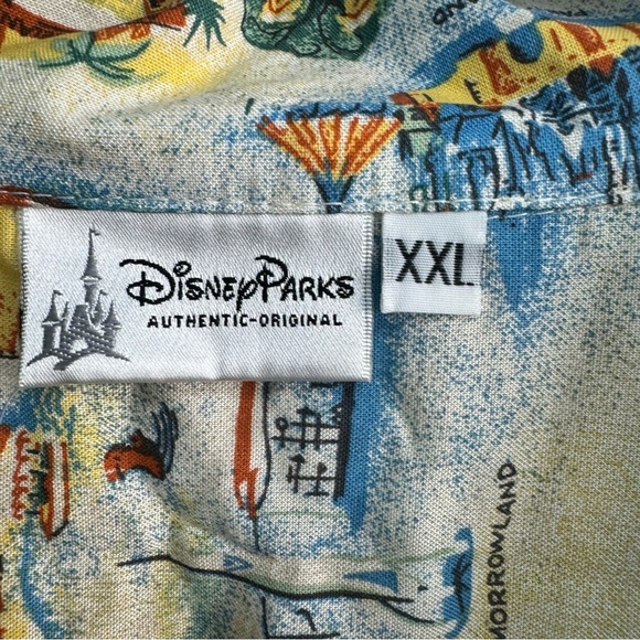Disney Parks Vacation Club Hotel Resorts Icons Men's Button Up Map NWT - Picture 7 of 9
